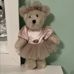 Retired Aubrey Tippeetoes Boyd’s Bears